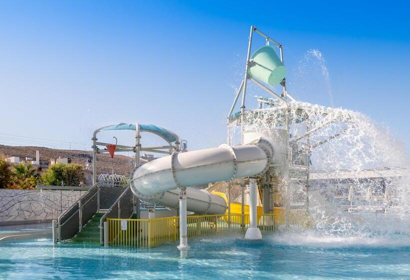 בית מלון כפרי Arina Beach Resort