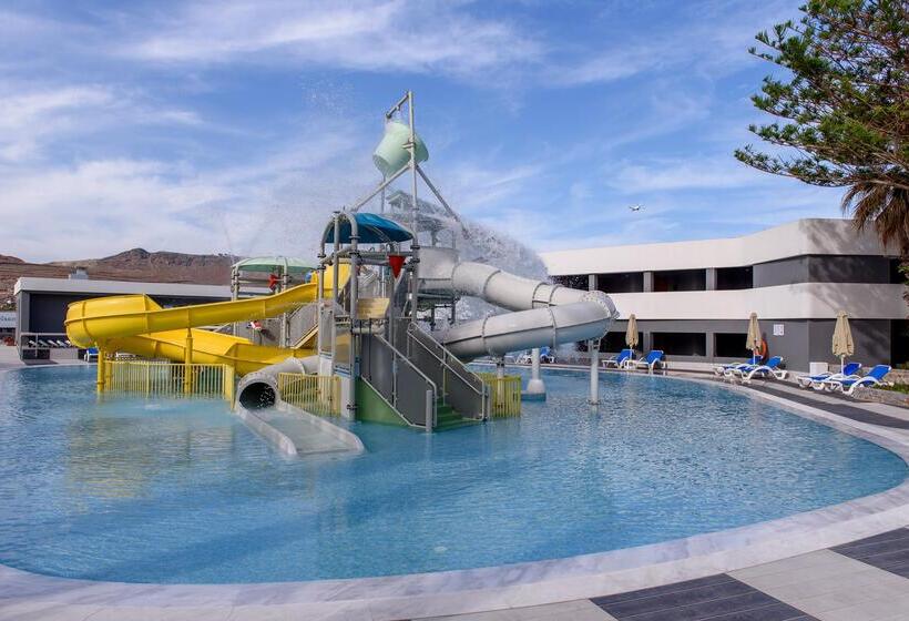 בית מלון כפרי Arina Beach Resort