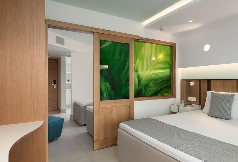 בית מלון כפרי Arina Beach Resort