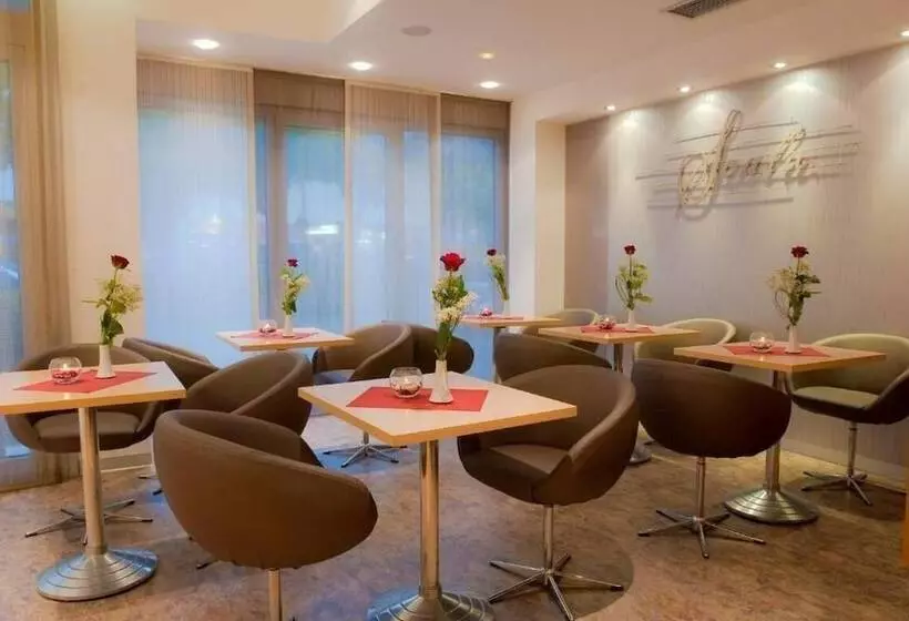 Отель Scala Frankfurt City Centre