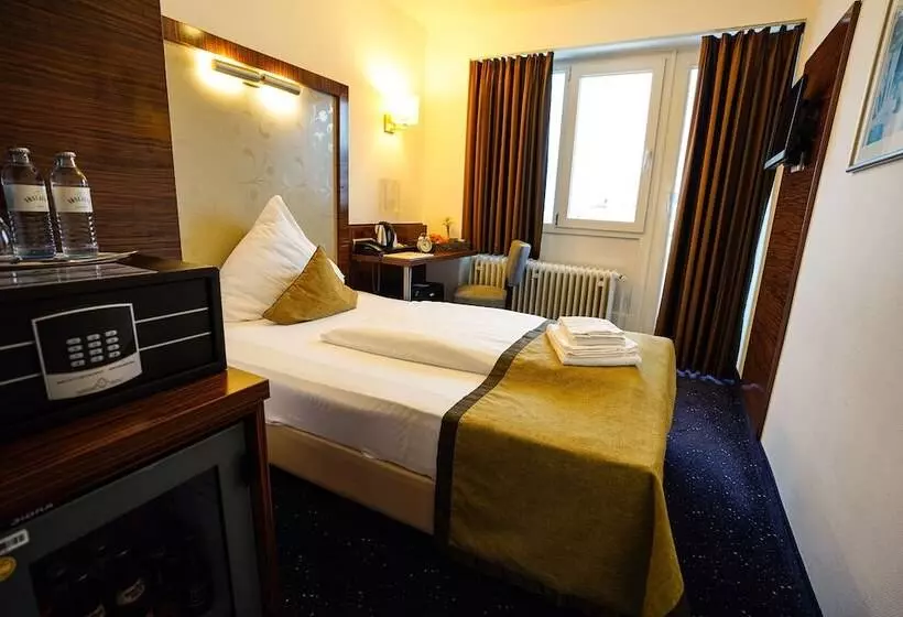 Отель Scala Frankfurt City Centre