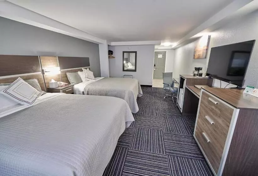 هتل Admiralty Inn & Suites A Red Collection