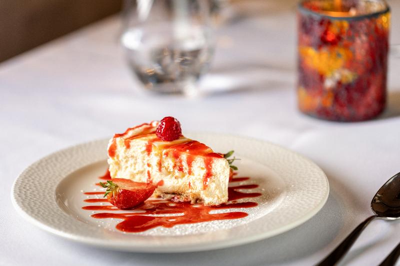 هتل The Queens Gate