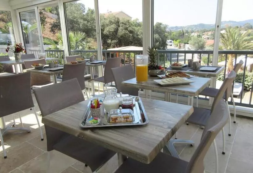 Villa Tricoli B&b Avec Piscine