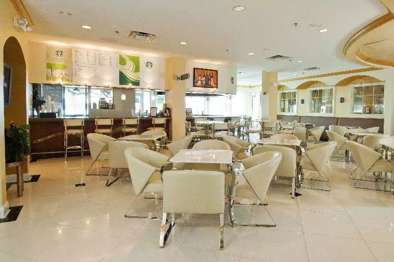 DreamView Beachfront Hotel & Resort