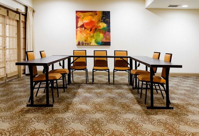 בית מלון כפרי Comfort Suites Baton Rouge South I 10