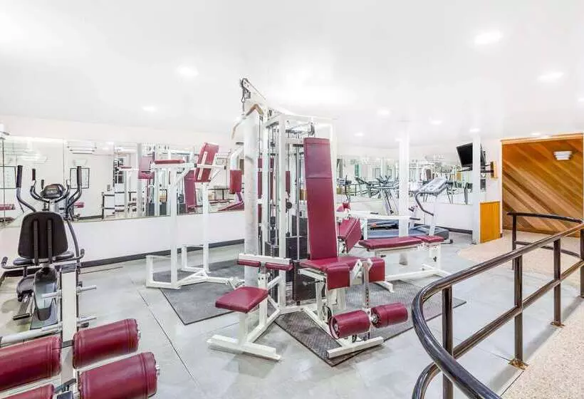 Hotelli Days Inn By Wyndham Jefferson