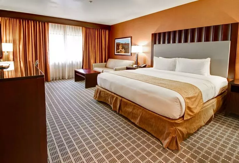 Doubletree By Hilton Hotel Flagstaff