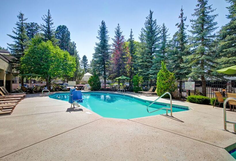 Doubletree By Hilton Hotel Flagstaff