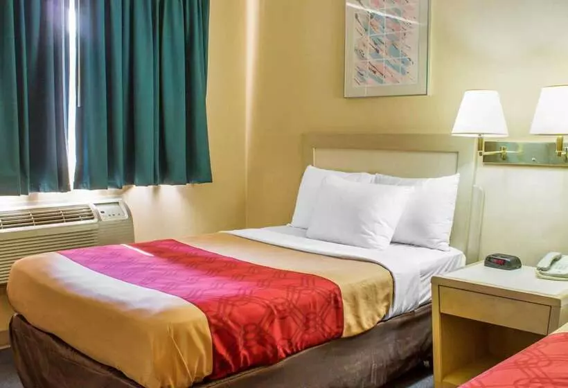 酒店 Econo Lodge Drums