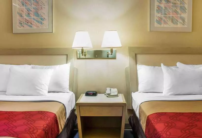 酒店 Econo Lodge Drums