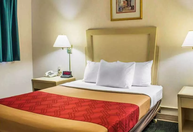 酒店 Econo Lodge Drums