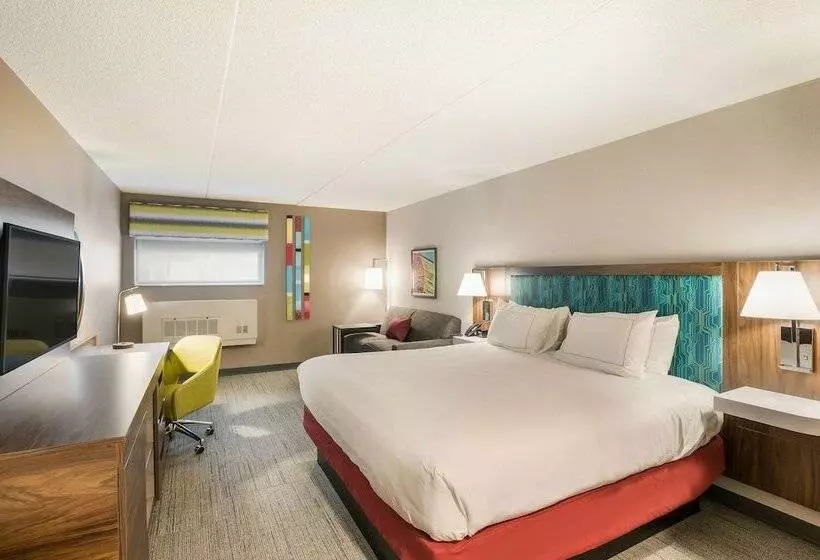 Отель Hampton Inn & Suites Houghton