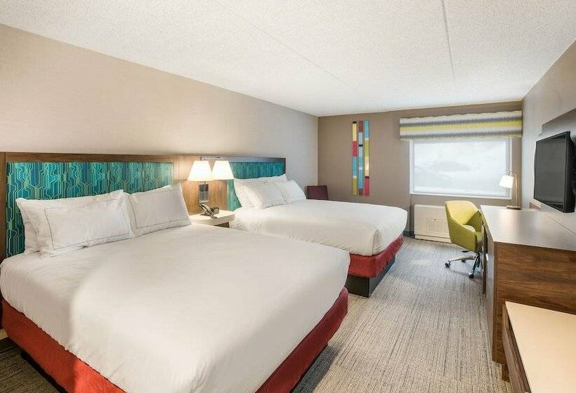 Отель Hampton Inn & Suites Houghton