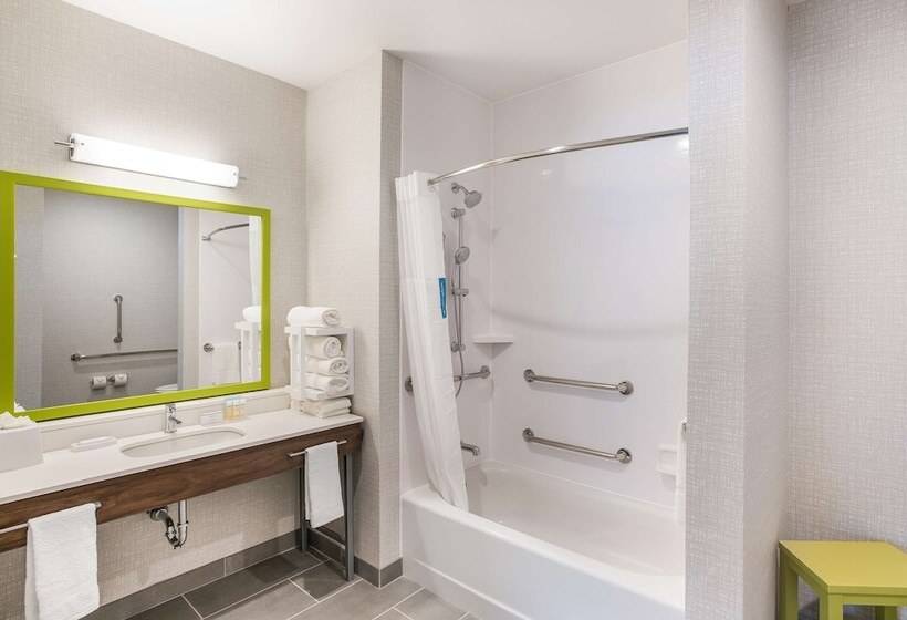 Отель Hampton Inn & Suites Houghton