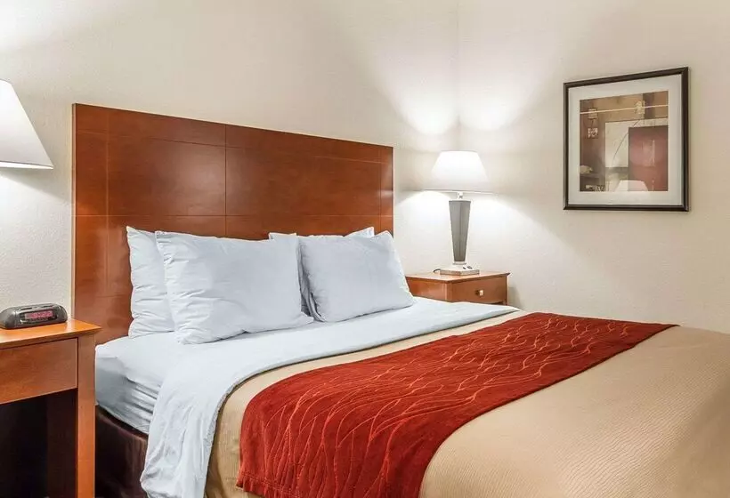 هتل Quality Inn & Suites