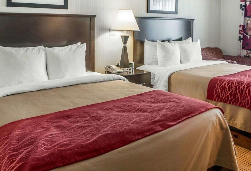 هتل Quality Inn & Suites Farmington