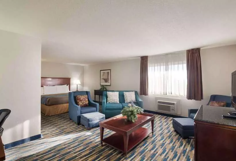 Отель Rodeway Inn Fort Morgan