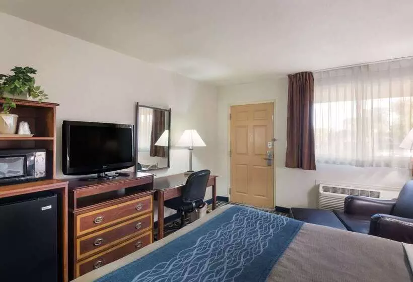 Отель Rodeway Inn Fort Morgan