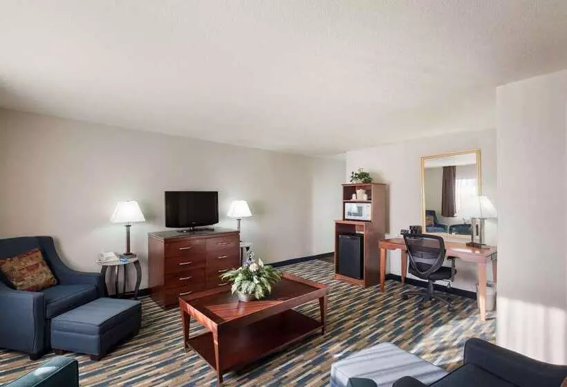 Отель Rodeway Inn Fort Morgan