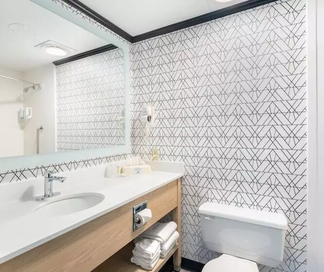 Sternwheeler Hotel And Conference Centre