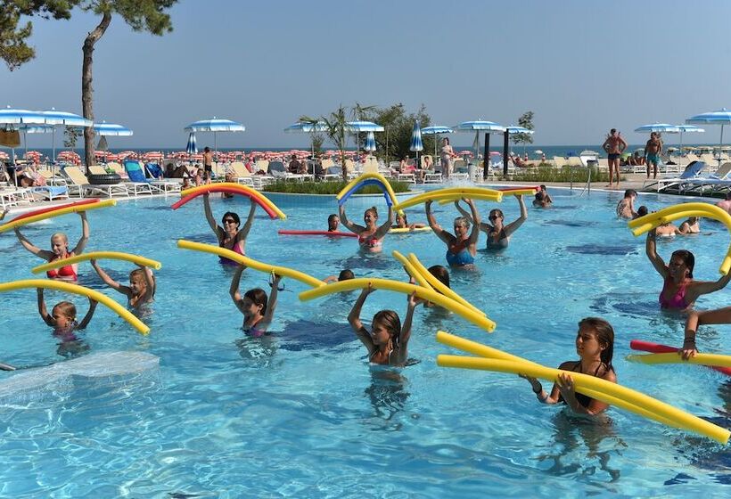 Maritim Paradise Blue Hotel & Spa