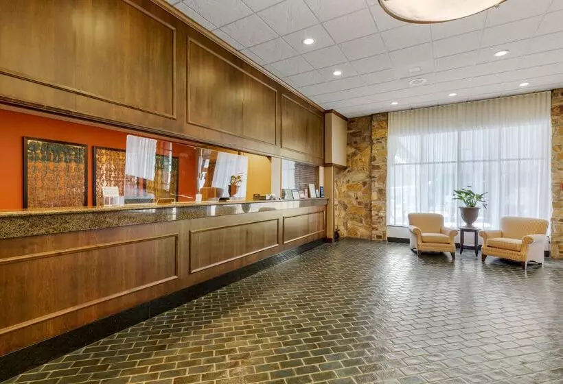 Best Western Plus Wooster Hotel & Conference Center