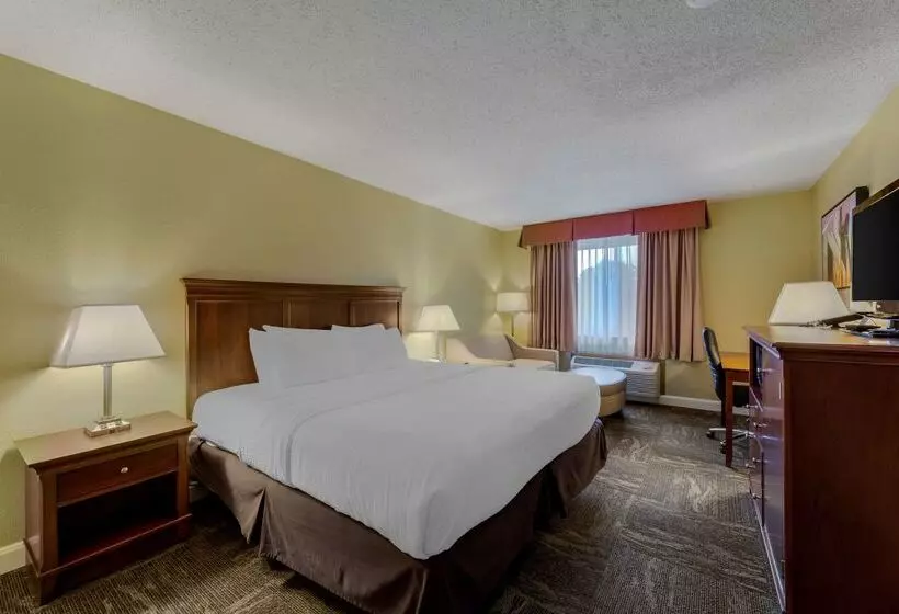 Best Western Plus Wooster Hotel & Conference Center