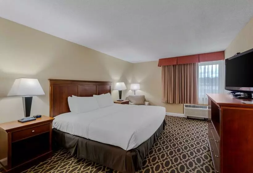 Best Western Plus Wooster Hotel & Conference Center