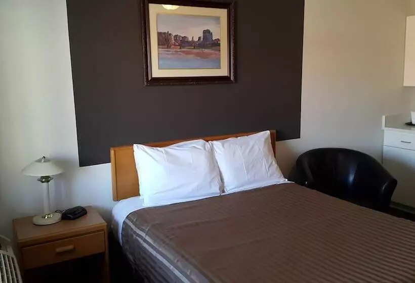 בית מלון כפרי Cactus Tree Inn