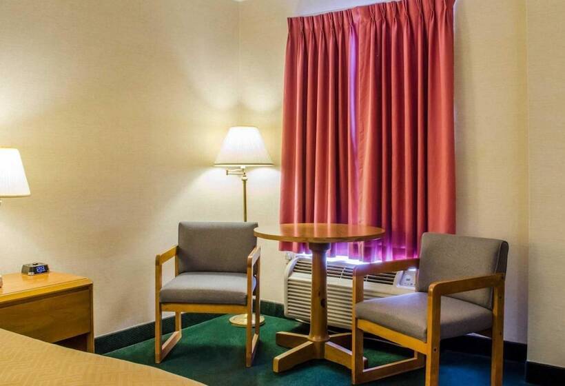 Отель Econo Lodge