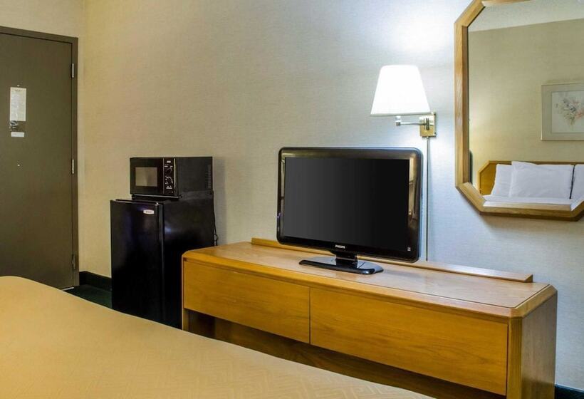 Отель Econo Lodge