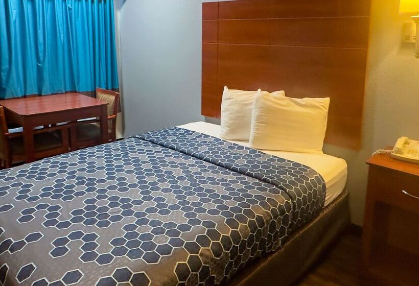 Отель Econo Lodge Tucumcari Route 66