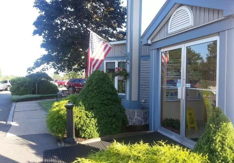 Отель Granite Town