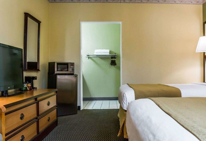 فندق Quality Inn Airport  Cruise Port