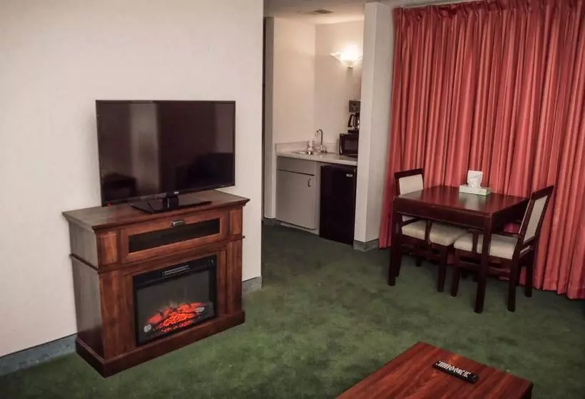 هتل Raintree Inn New Castle