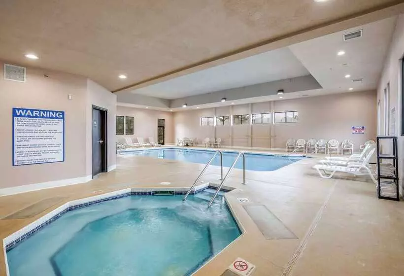 Отель Comfort Suites Stevens Point