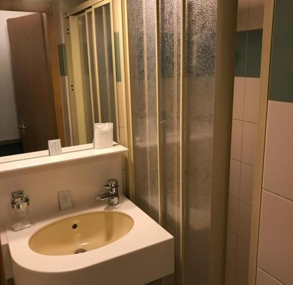 هتل Arlette Beim Hauptbahnhof