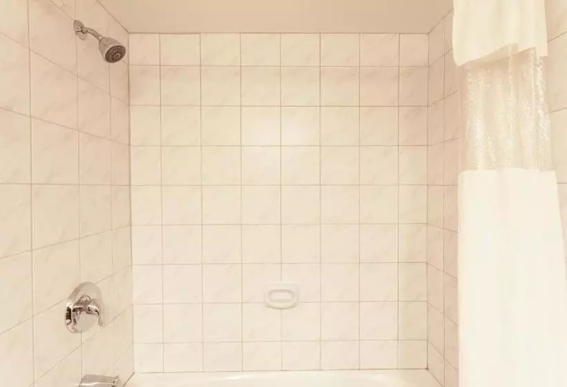 בית מלון כפרי Toronto East Inn