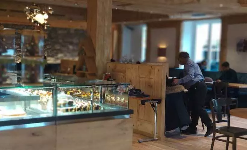 בית מלון כפרי Résidence Le Sapin & Bains De La Gruyère