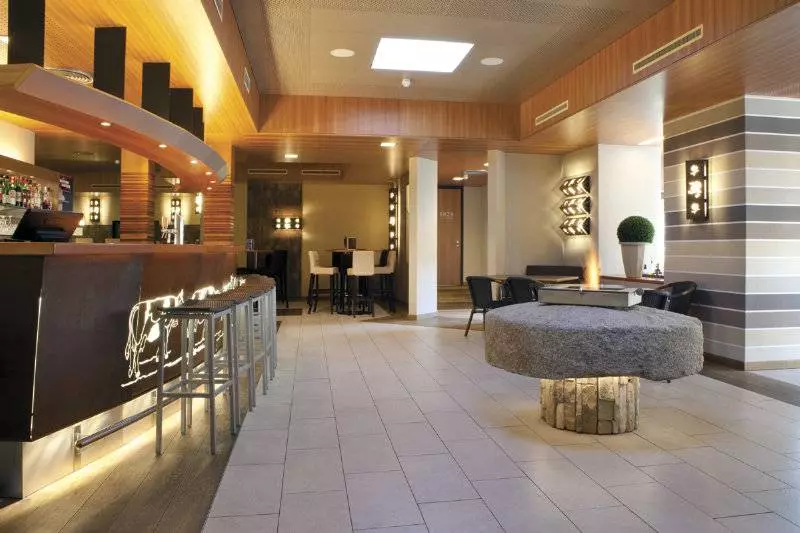 בית מלון כפרי Résidence Le Sapin & Bains De La Gruyère