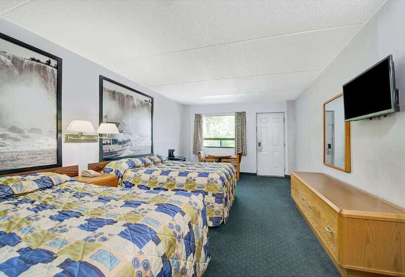 هتل Super 8 By Wyndham Niagara Falls North