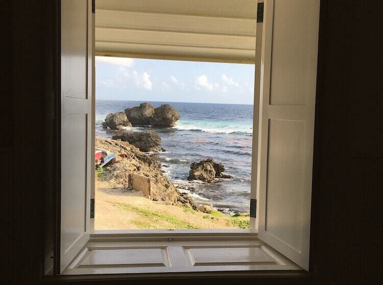 هتل The Atlantis Historic Inn