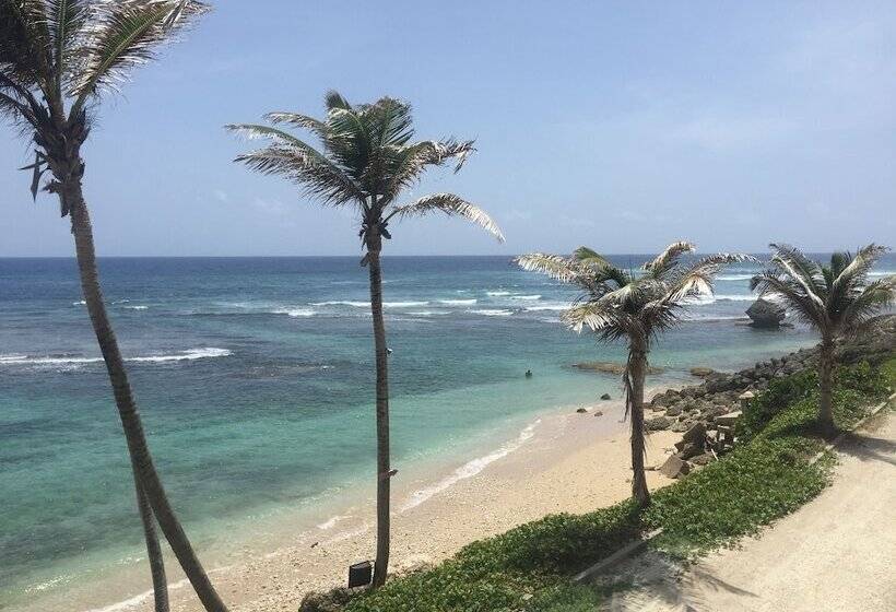 هتل The Atlantis Historic Inn