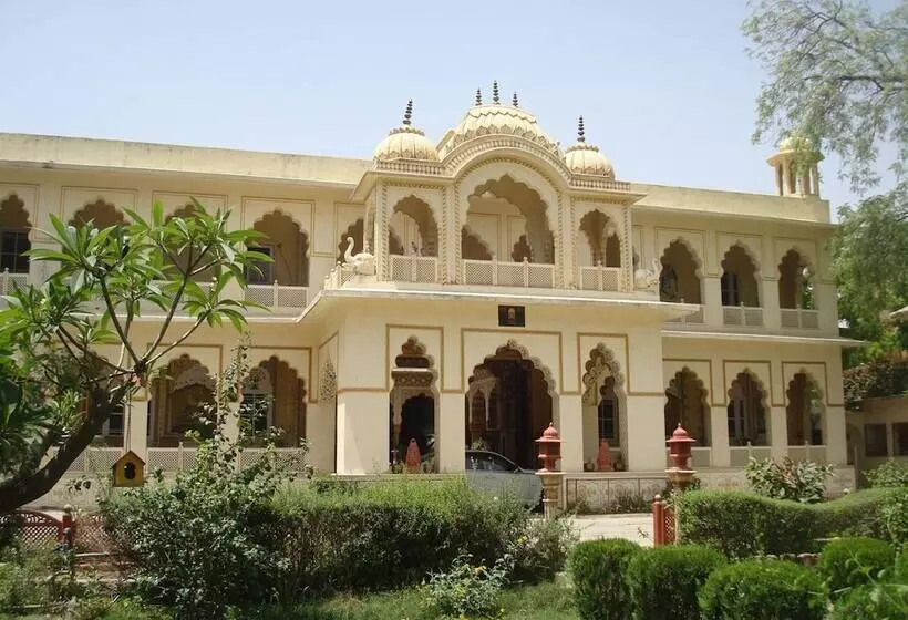 هتل Bissau Palace