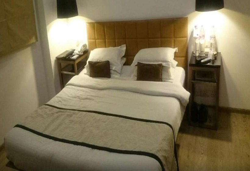 هتل Palace Heights