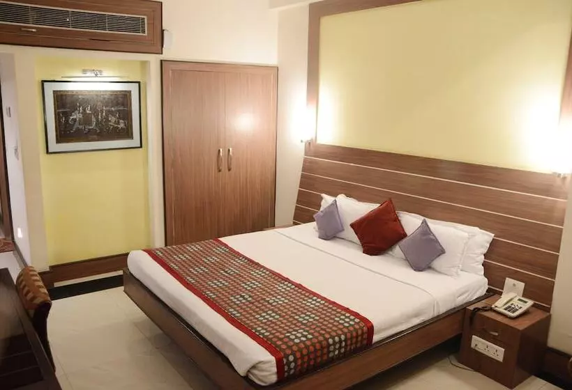 Отель Satya Ashoka