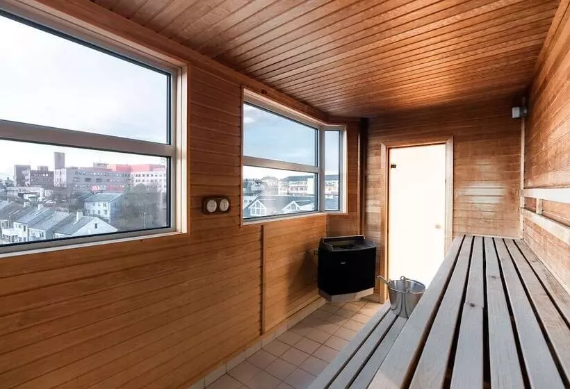 호텔 Scandic Kristiansund