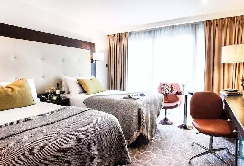 호텔 The Address Connolly