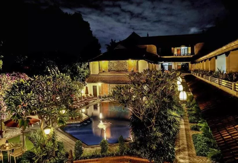 אתר נופש Ari Putri